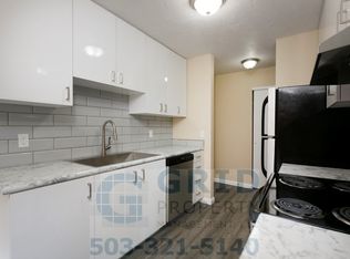 5103 SE Stark St APT C, Portland, OR 97215