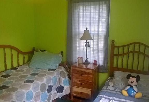 3rd image of 1423 Ashe St