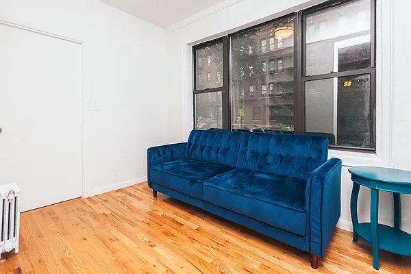 Rented by Nooklyn NYC LLC | media 10