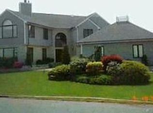 37 Mohawk Ave, Oceanport, NJ 07757