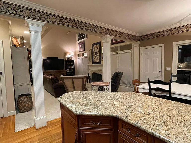 3517 Chippenham Dr — Photo 9