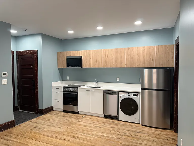 2313 Central Ave #7 — Photo 6