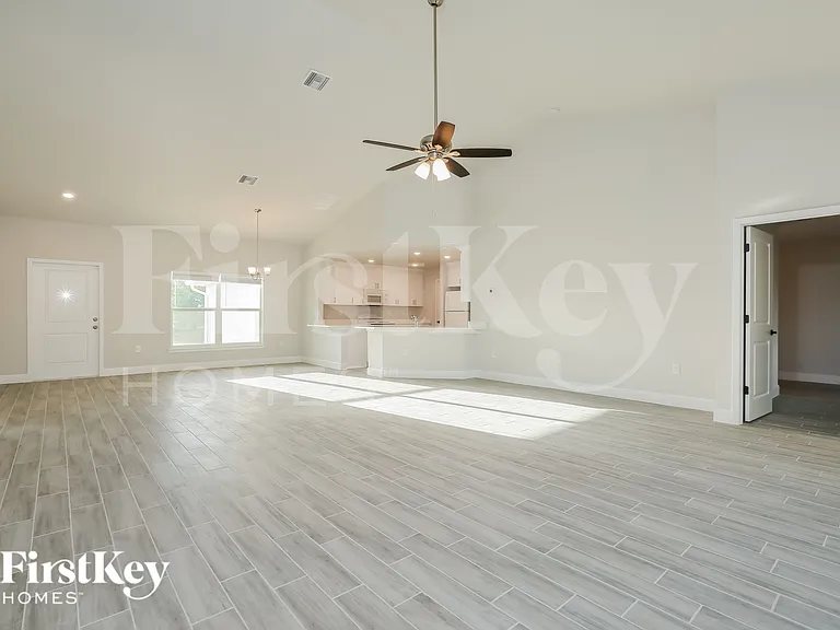 6148 Hellman Ave — Photo 5