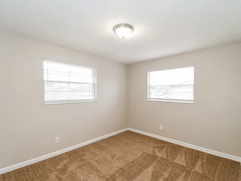 4415 Argentine Dr N — Photo 13