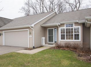 1362 Tanager Ln, Kalamazoo, MI 49009