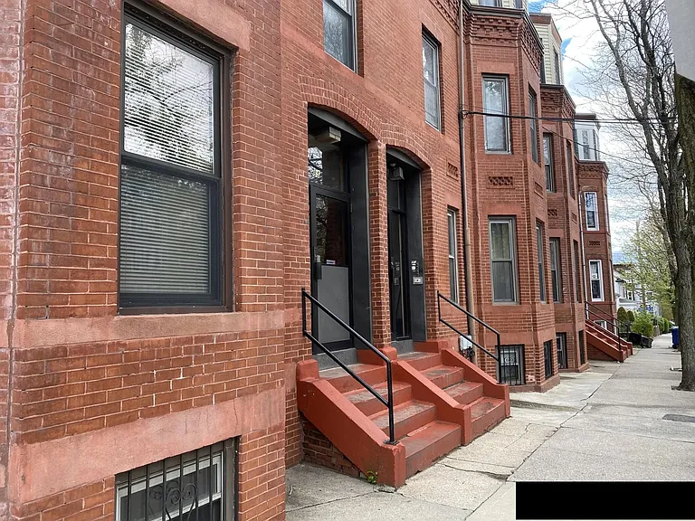 83 Perkins St — Photo 1
