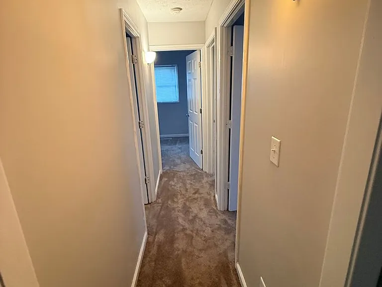 2 Philip Ct — Photo 7