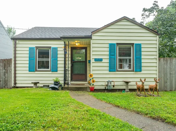 2720 Bowdoin St, Des Moines, IA 50313