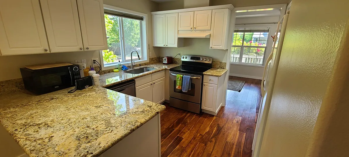 Building Photo - 9285 SW Galena Way