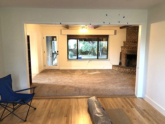 Dining room. Refurbished oak floors color Natural.