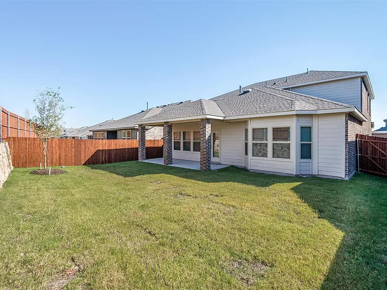 7221 Headingham Way — Photo 23