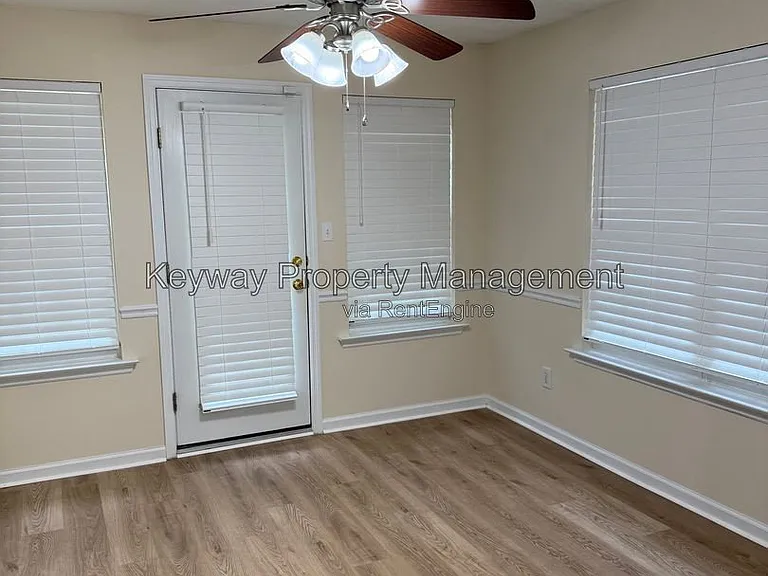 615 Goodale Ln — Photo 8