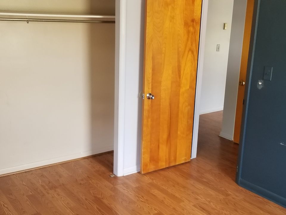 wall to wall closet