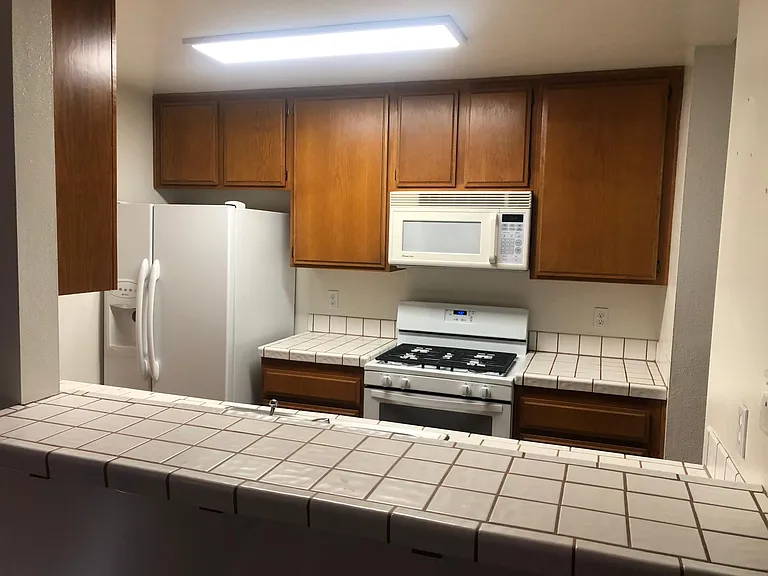 4631 Kester Ave #207 — Photo 11