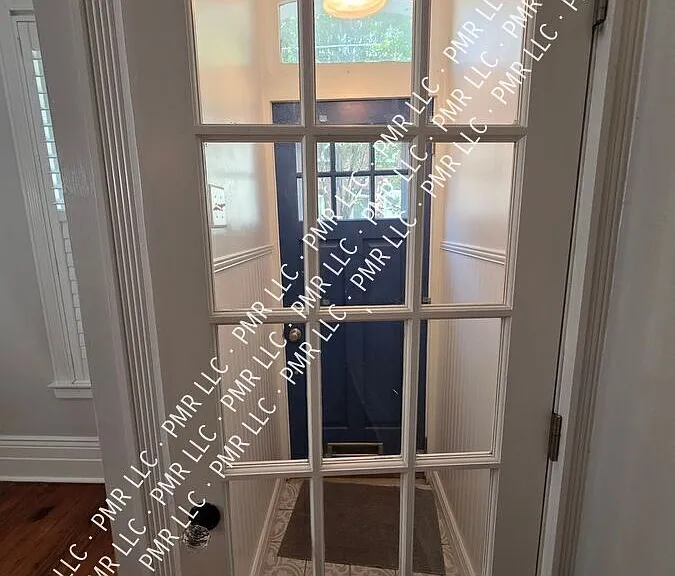 878 N Taylor St — Photo 26