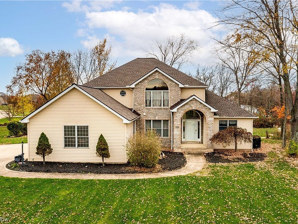 6995 Country View Dr, Valley City, OH 44280 | Zillow