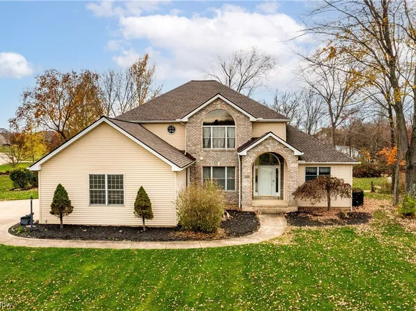 6995 Country View Dr, Valley City, OH 44280