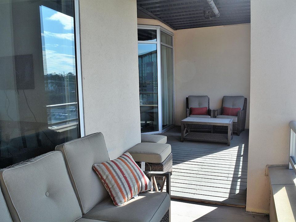 2nd image of 600 12th Ave S APT 629