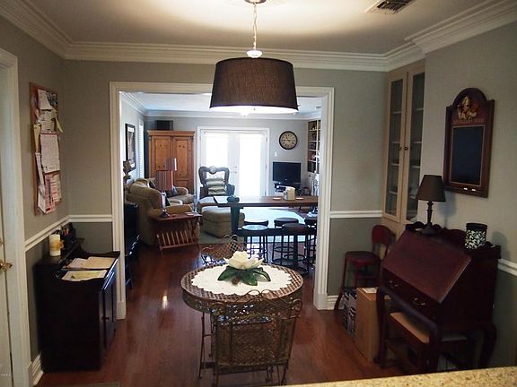 5th image of 440 Cove Dr