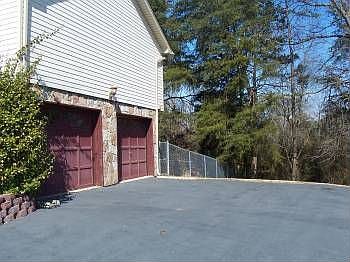 2nd image of 8615 Glenaire