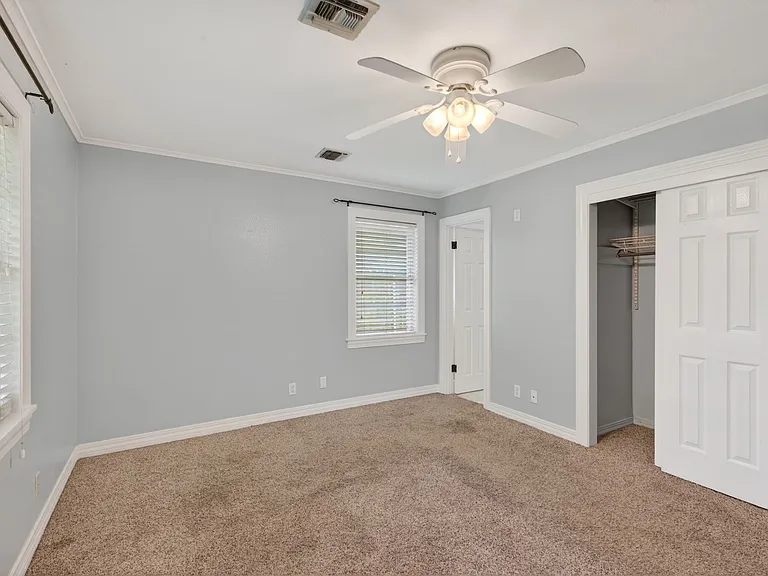 1911 Bermuda St — Photo 19