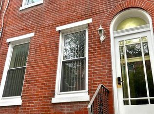 1130 Carpenter St, Philadelphia, PA
