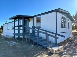 210 Skyline Dr, Edgewood, NM 87015