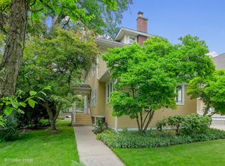 134 S La Grange Rd, La Grange, IL 60525