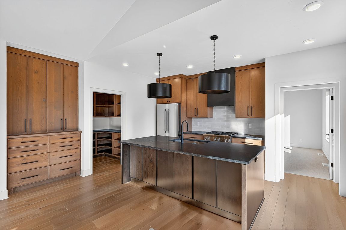 next background image