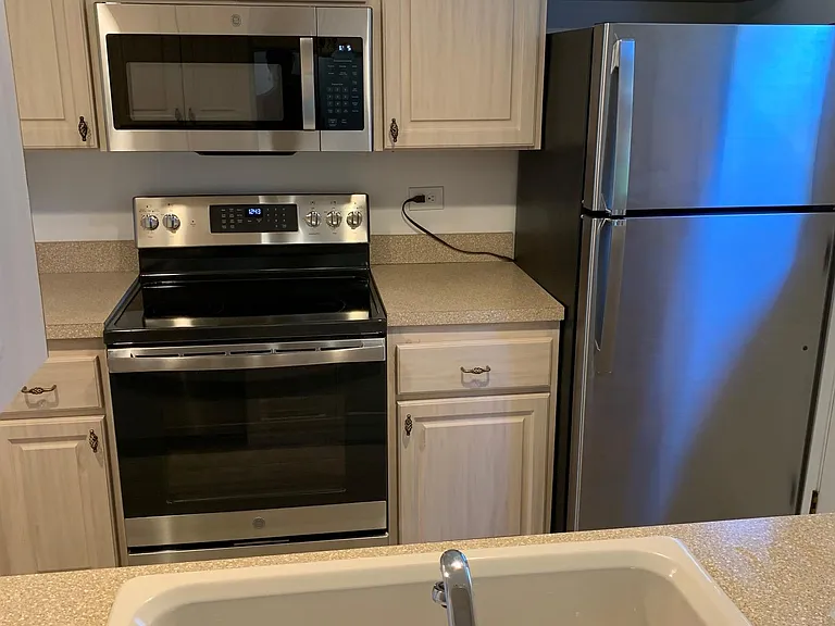 170 Roundtree Blvd — Photo 7