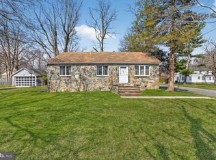 104 King Ave, Ewing, NJ 08638