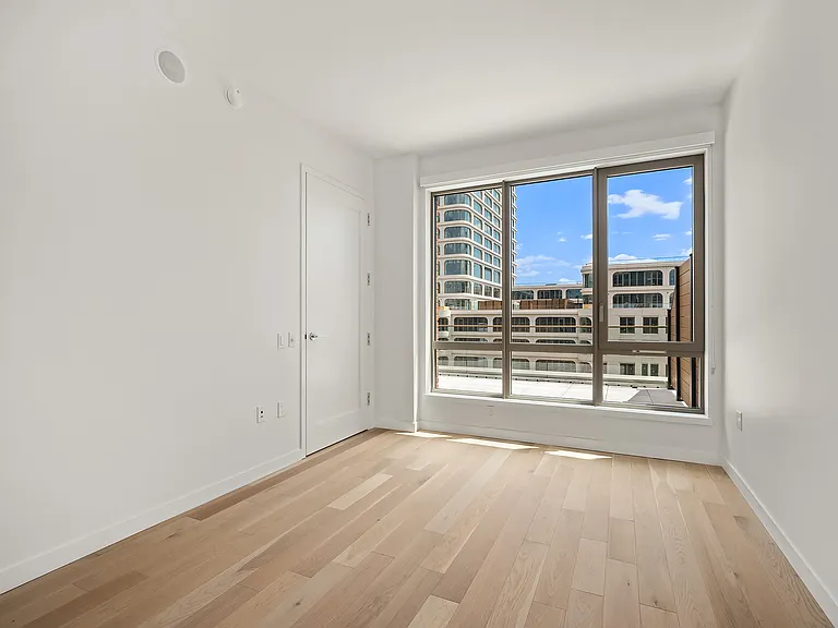 395 Carroll St #710 — Photo 4