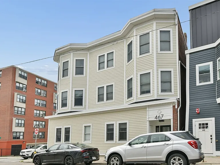 467 E 8th St #1A — Photo 22