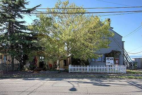 2nd image of 4145 Beach Dr SW
