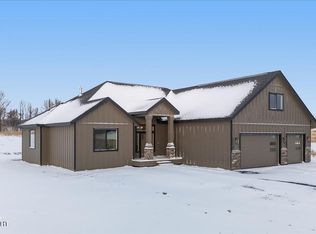 11785 E Apple Cir, Palmer, AK 99645