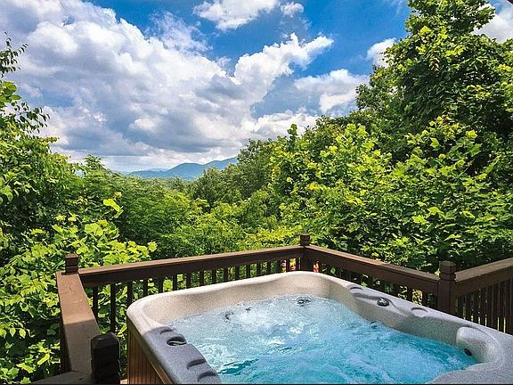 5th image of 291 Costner Rd