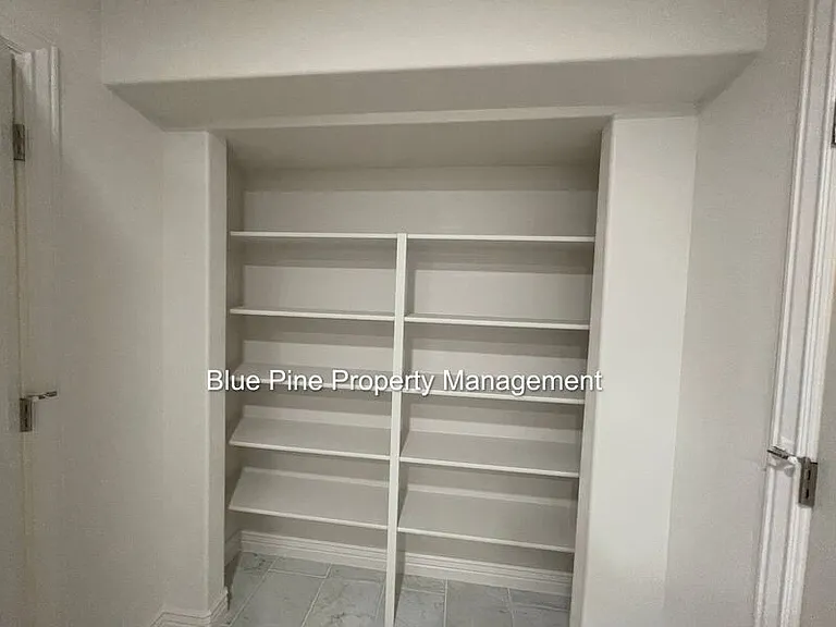 3601 Delaware Ave — Photo 24