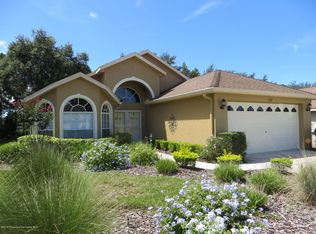 137 Center Oak Cir, Spring Hill, FL 34609