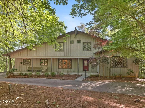3622 Lamplighter Cove Rd, Gainesville, GA 30504