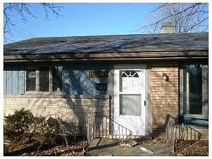 17340 Roy St photo 1