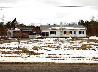 6404 W Randall Rd, Lake City, MI 49651