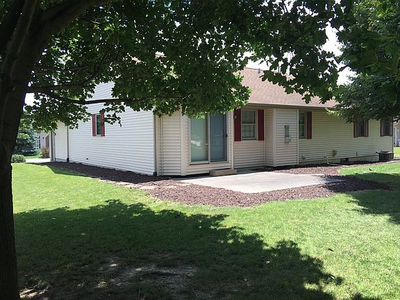 2nd image of 209 Rebecca Ave