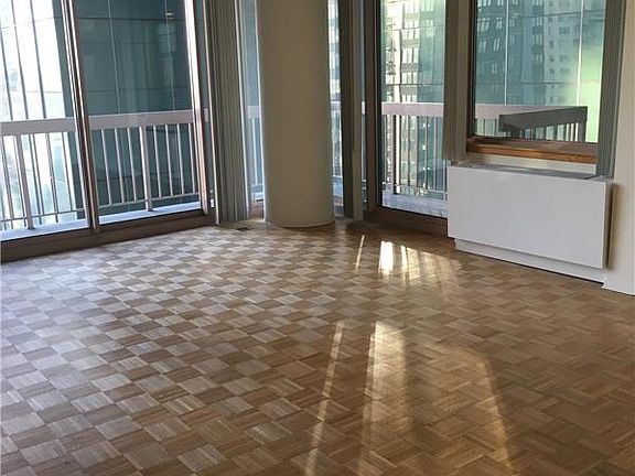 3rd image of 235 E 40th St APT 27C