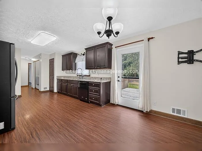 1799 Jimmy Dodd Rd — Photo 13