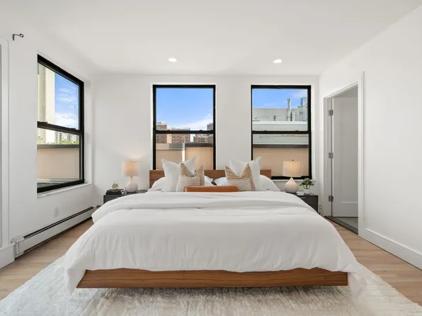 264 Water Street image 9 of 12