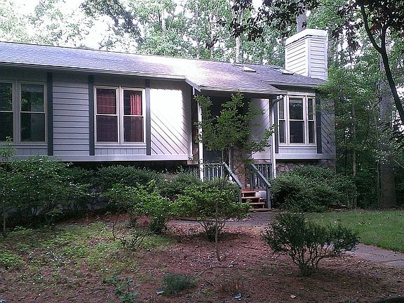 Front yard view