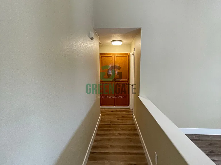 1660 Etta Way — Photo 13