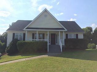 2644 Wynbrook Dr, Winston Salem, NC 27103