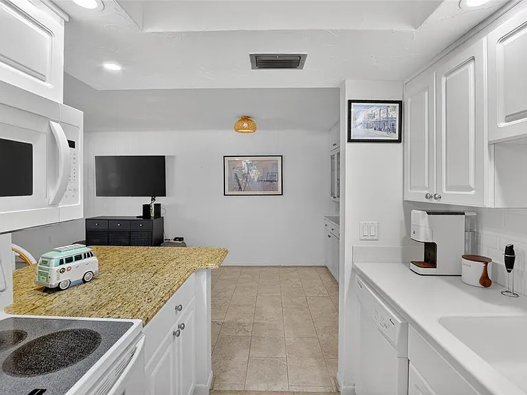 650 Pinellas Point Dr S #236 — Photo 10