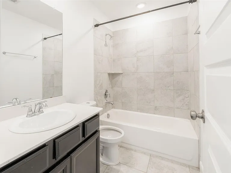 24207 Asher Hollow Ln — Photo 14